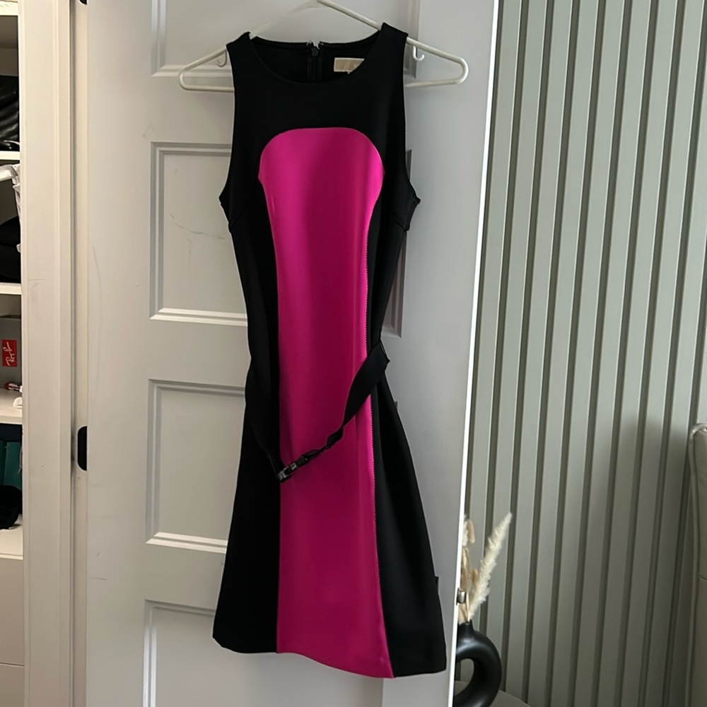 Micheal lors scuba material dress stunning feel stunning color